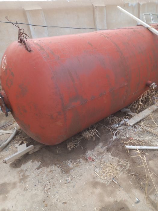 Продаются Ёмкость