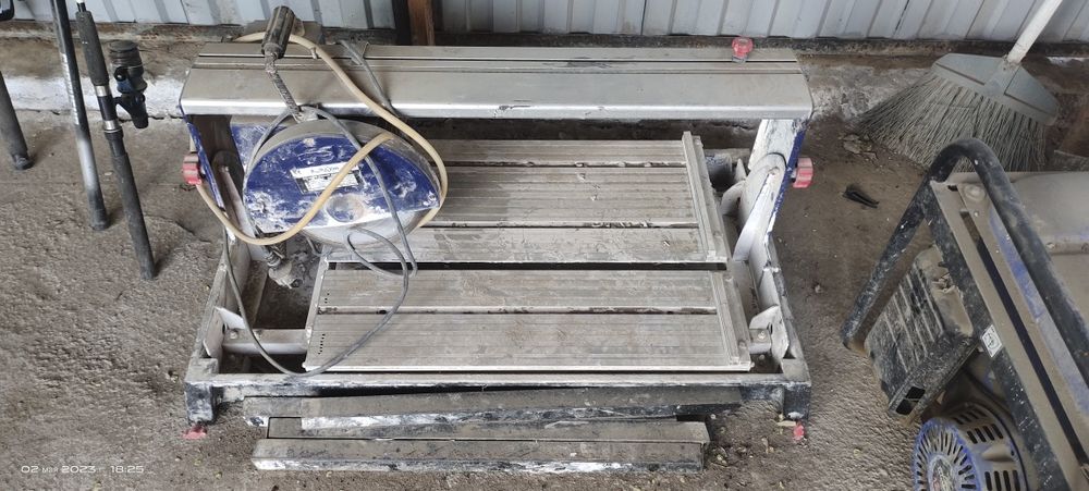 Продам кафелерезку