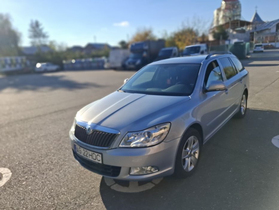 SKODA Octavia 2011 — imagine 5