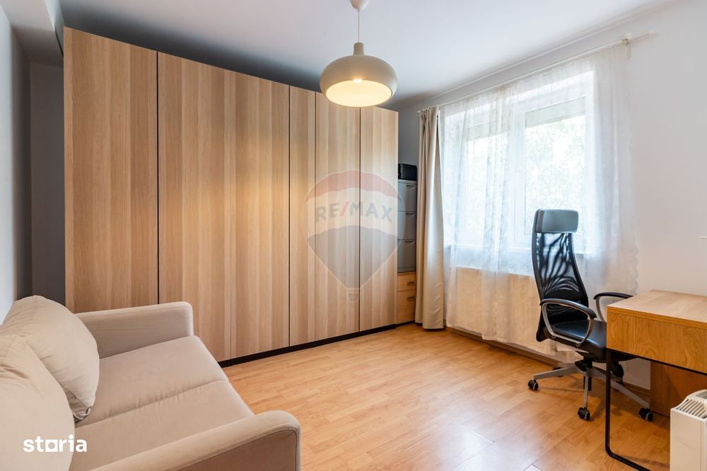 Vanzare Vila Familiala Azur Pipera, 4 cam 120mpu, curte mare, 2XP