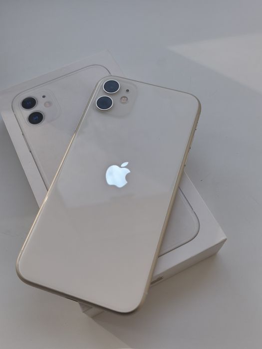 Продам iPhone 11
