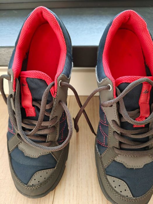 Bocanci drumetie fete marimea 38 Dechatlon