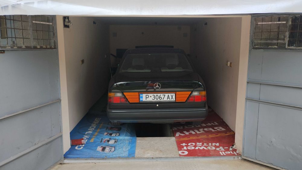 Mercedes-Benz 124 200 D