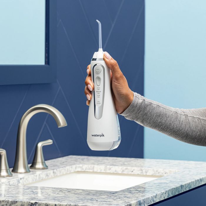 Waterpik Cordless Advanced 2.0 (WP-580) irrigator