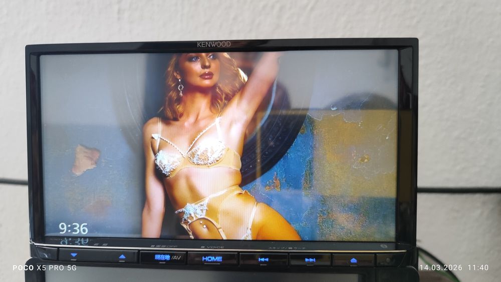 Кенвуд MDV D708BT