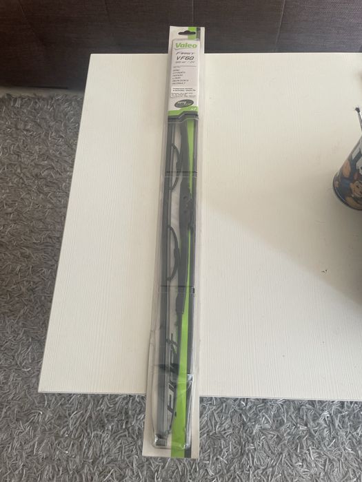 Универсална чистачка Valeo first VF60 600mm
