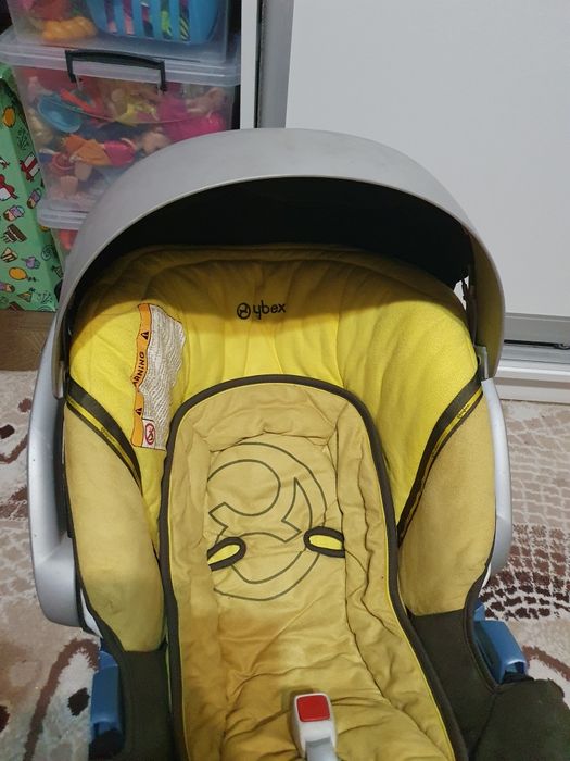 Продам автолюльку.