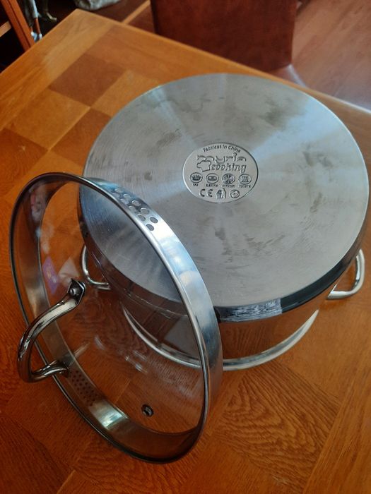 Oala inox  cu capac, 6.5 l