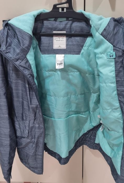 Geaca impermeabila Quechua