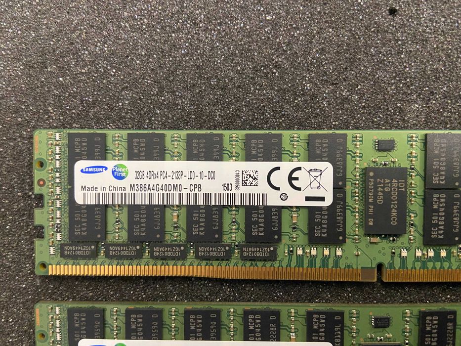 2x 32GB 2133MHz LRDIMM ECC RAM памет (64GB)