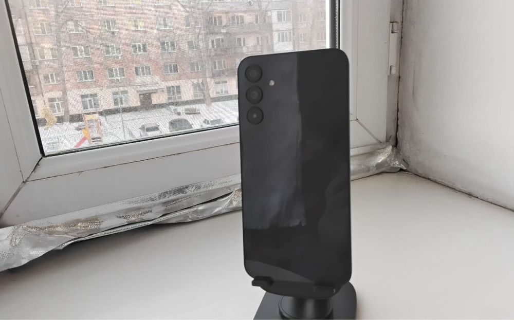 Продам самсунг а 15 андроид 16 отличное состояние