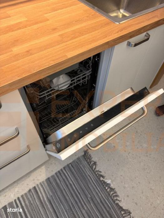 Apartament 2 camere spre inchiriere termen lung  in zona Tomis II