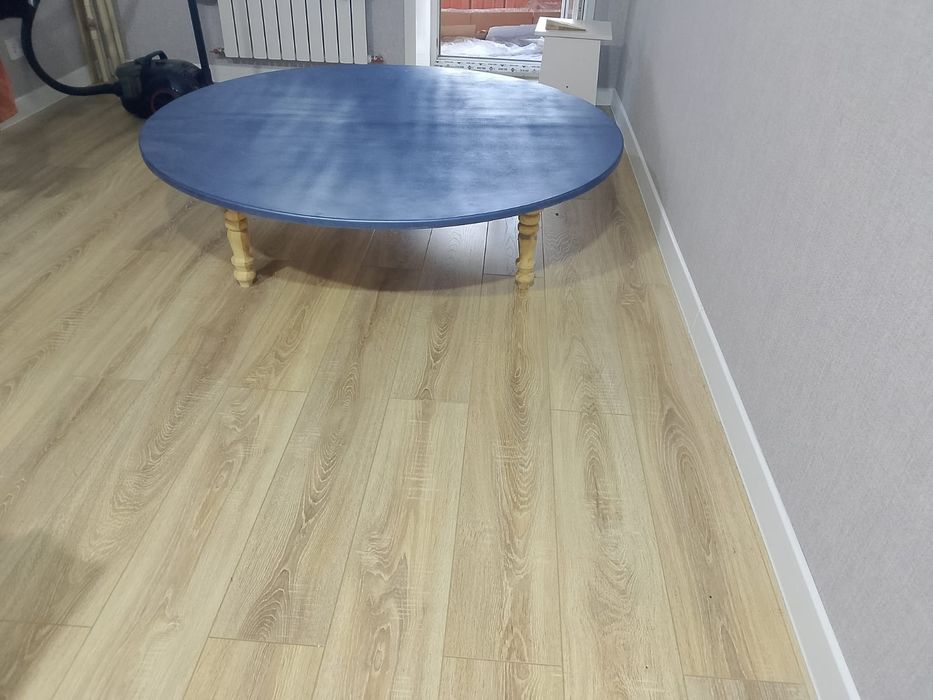 Стол круглый новый