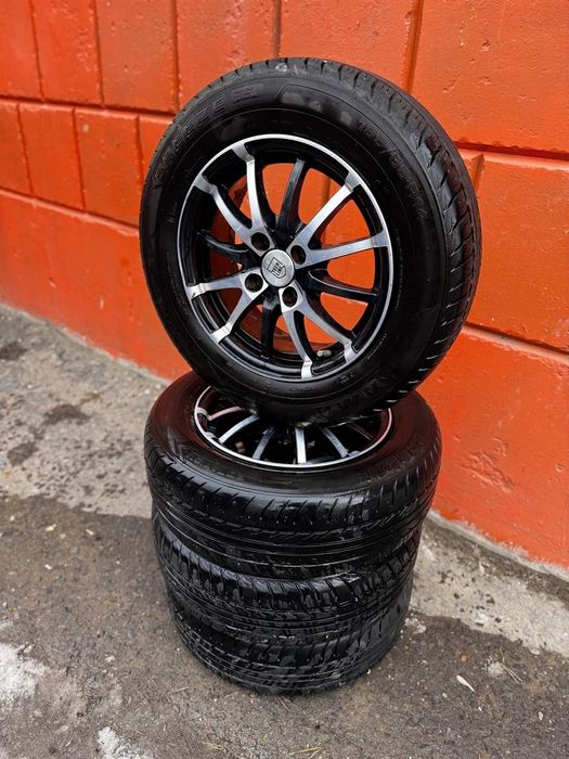 Продам комплект летних шин