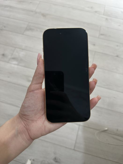 Продам iPhone 17 Air (новый)