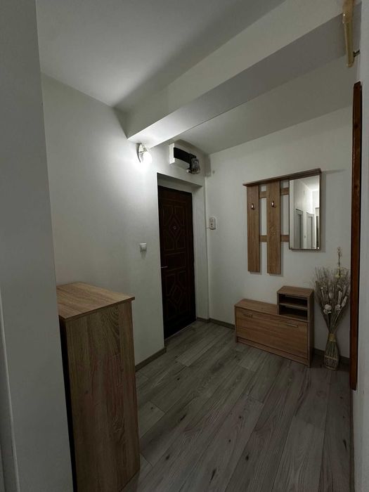 Inchiriez apartament cu 2 camere