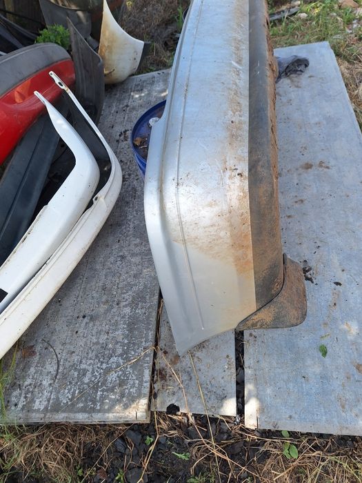 Задна броня за Mazda 323 89-01