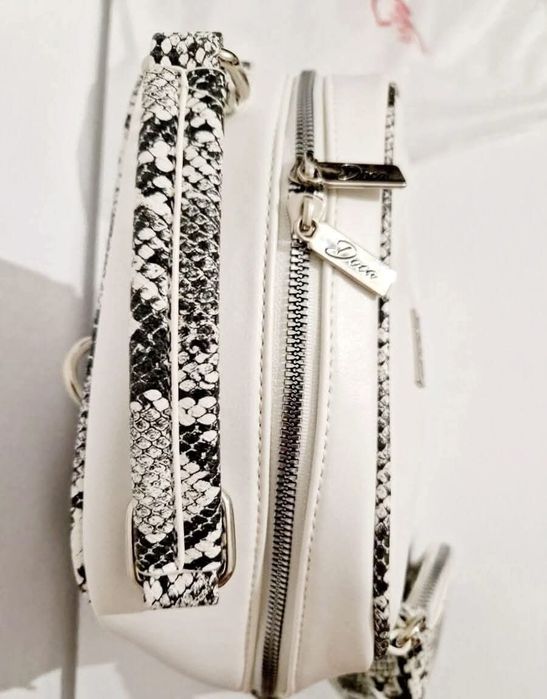 Бяла раница Doca