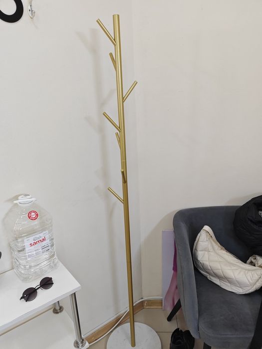 Вешалка для вещей