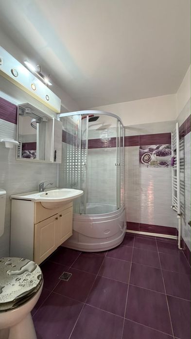 Inchiriez apartament 3 camere mobilat si utilat