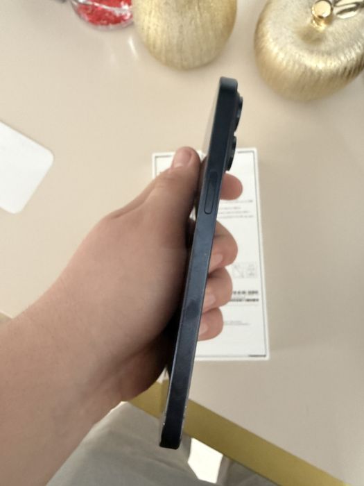 vand iphone 15 pro max impecabil