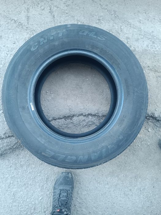 Продам шины 2 шт