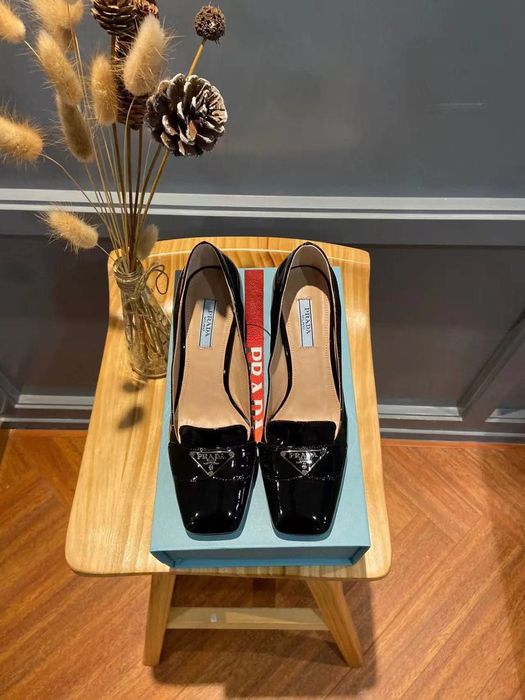 Дамски обувки на ток Prada 40 номер