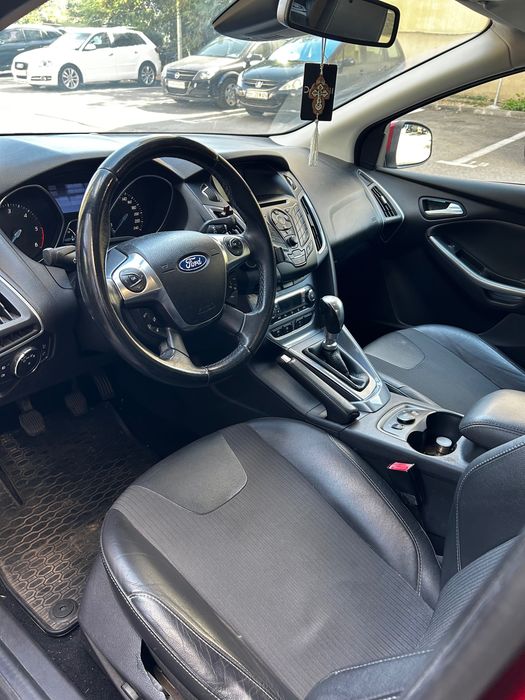 FORD Focus 2011 — imagine 3