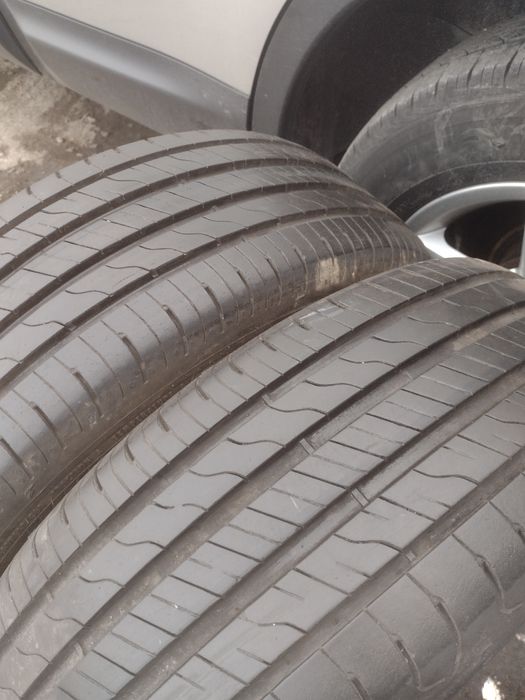 Почти нови 2бр.215/55/17 Good Year UGP dot4824