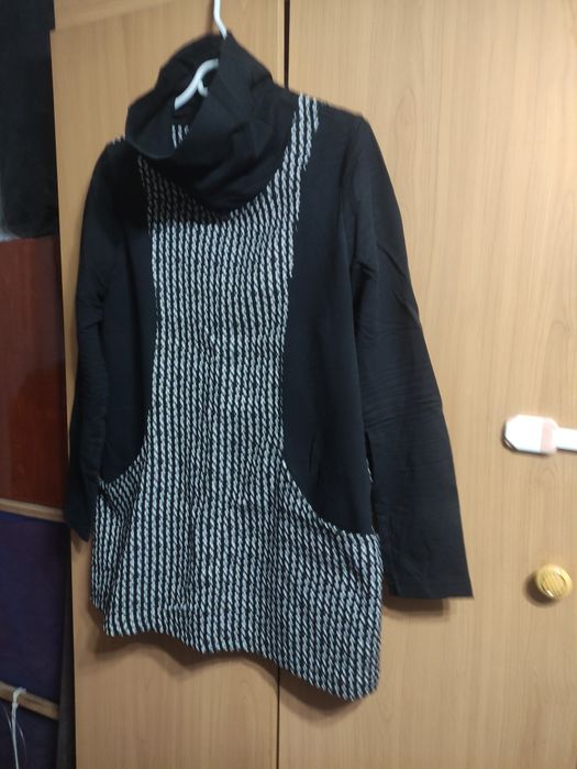 Продается тепленькое короткое платьице р.46