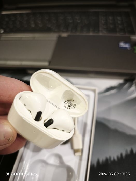 Слушалки с Bluetooth