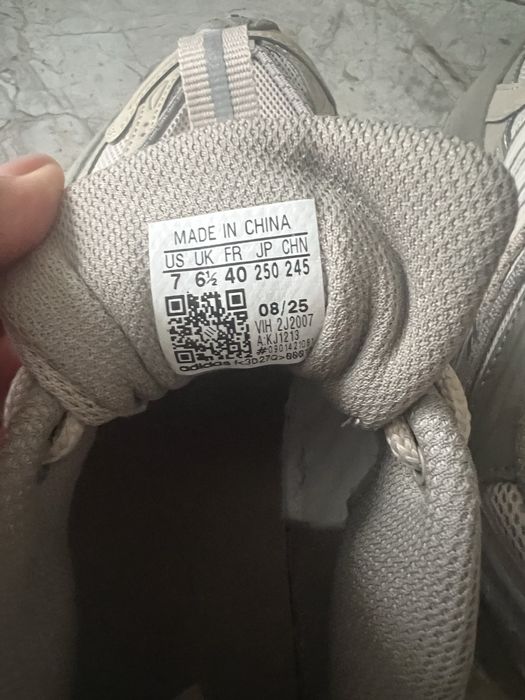 Кроссовки Adidas новые оригинал