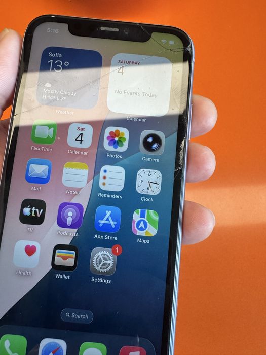 Apple iPhone 11 64GB Purple / Отключен / Без iCloud / Face ID работи