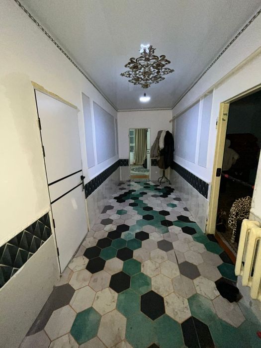 Үй сатылады орталықта