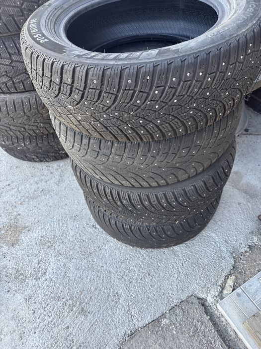 Продам шины 205/60R16