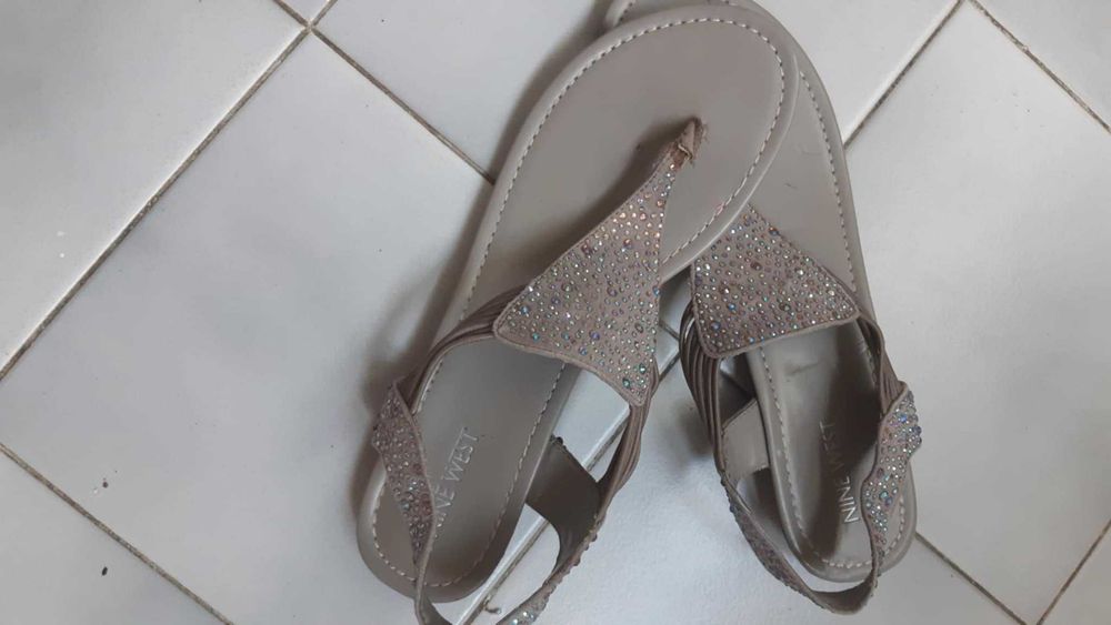 Дамски летни сандалки