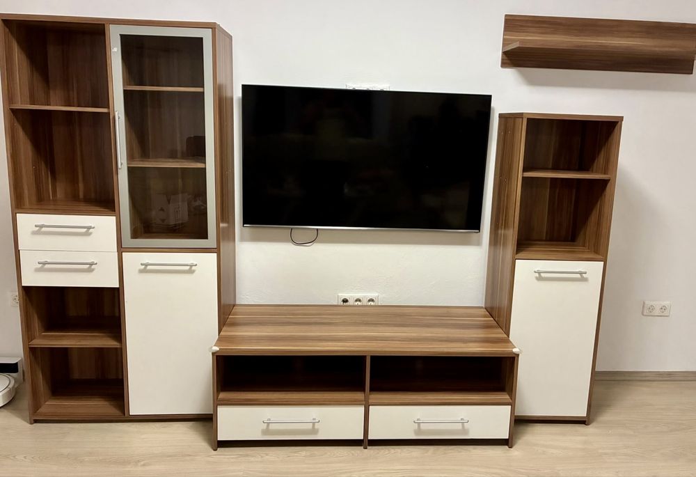 Vand mobila sufragerie/living