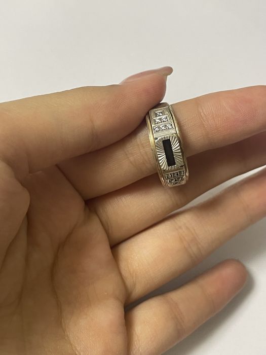 Продадам серебрянные украшение