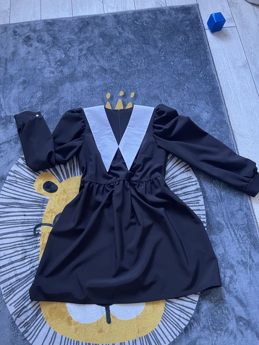 Продам платья по 4000 каждое