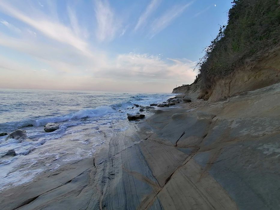 Продава се Тристаен апартамент в Мартен - 92 кв.м за 924 €/кв.м - Снимка #9