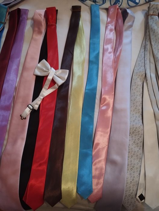 Галстуки бабочки новые