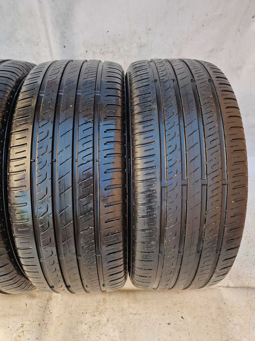 Anvelope 225/50/17 vara BARUM BRAVURIS 5 HM