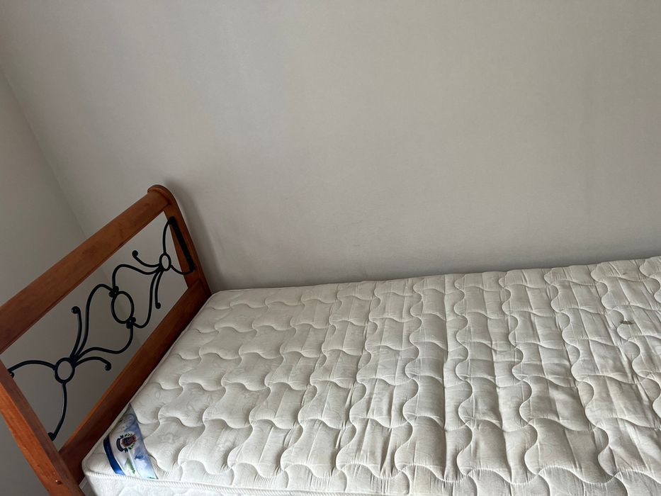 Кованная кровать с матрасом
