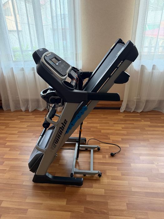 Беговая дорожка HOUSEFIT SPIRO 20 iRun