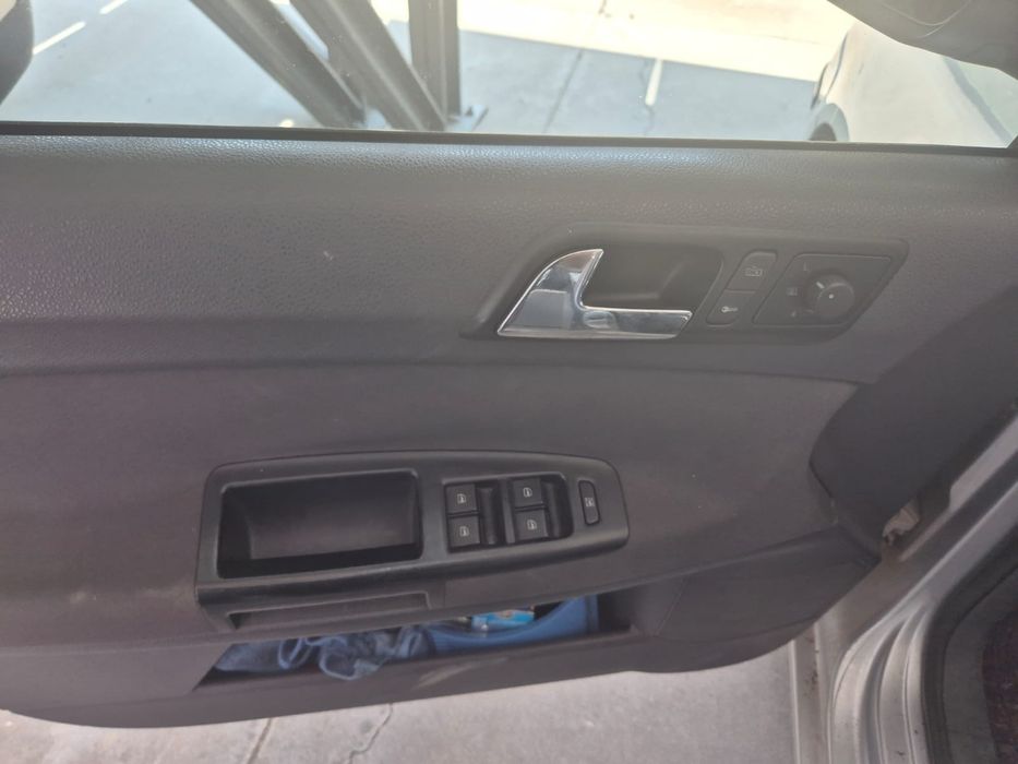 Volkswagen Polo 2004 benzină, 1.617 € — imagine 2