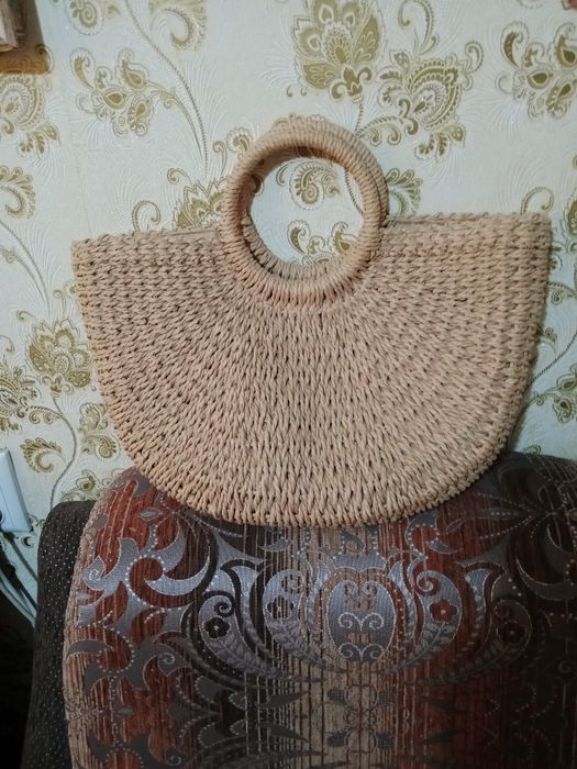 Продается летняя сумочка,