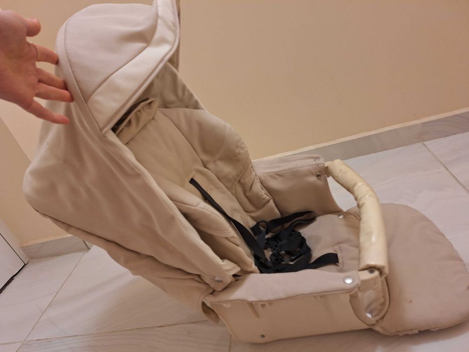 Продавам количка Cam Изключително запазена