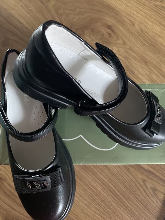 Обувь НОВАЯ 35 р