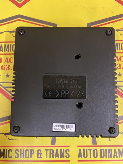 Compresor auto umflat roti original Renault Dacia 99565 6935