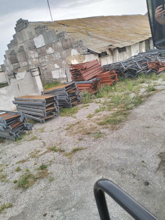 Стеллажи складские б/у